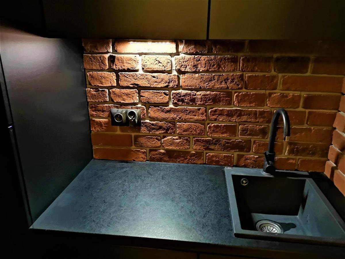 Jacuzzi Spa Black Apartment Cracovia Esterno foto